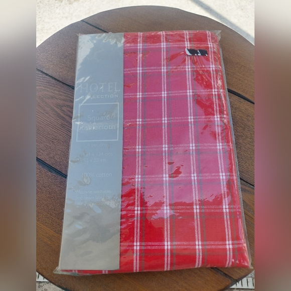 NWT Hotel Collection Holiday Tablecloth Red Plaid Square 52"x52" 100% Cotton - Picture 1 of 5